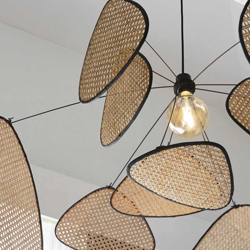 Leaf Rattan Lamp